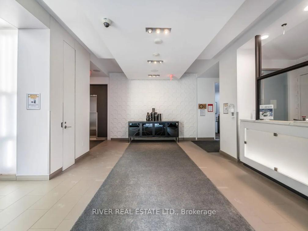 1 Bedroom Condo at 560 Front,  Toronto For sale