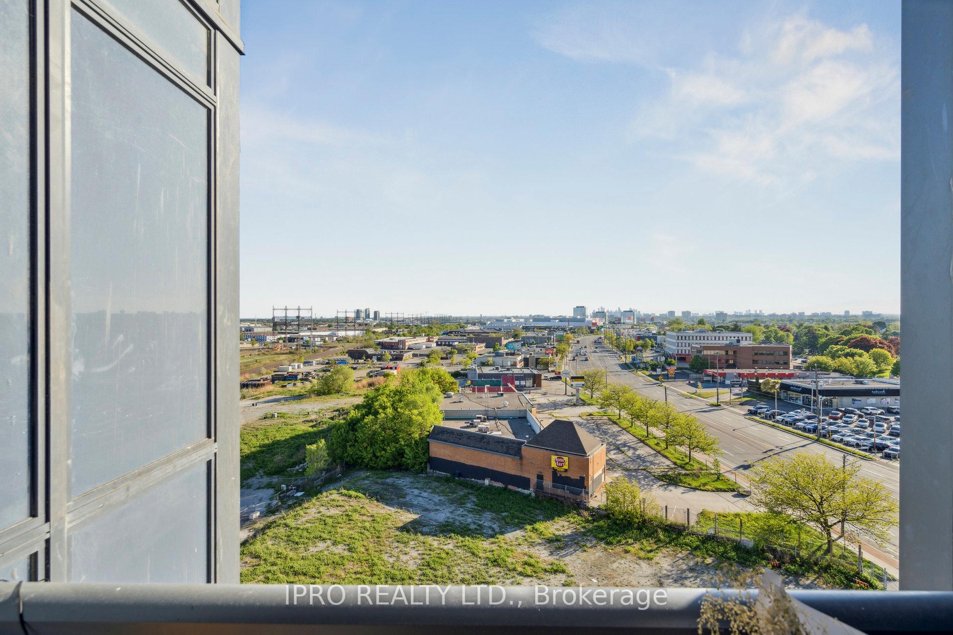 2 Bedrooms Condo at 50 Thomas Riley, Toronto For sale