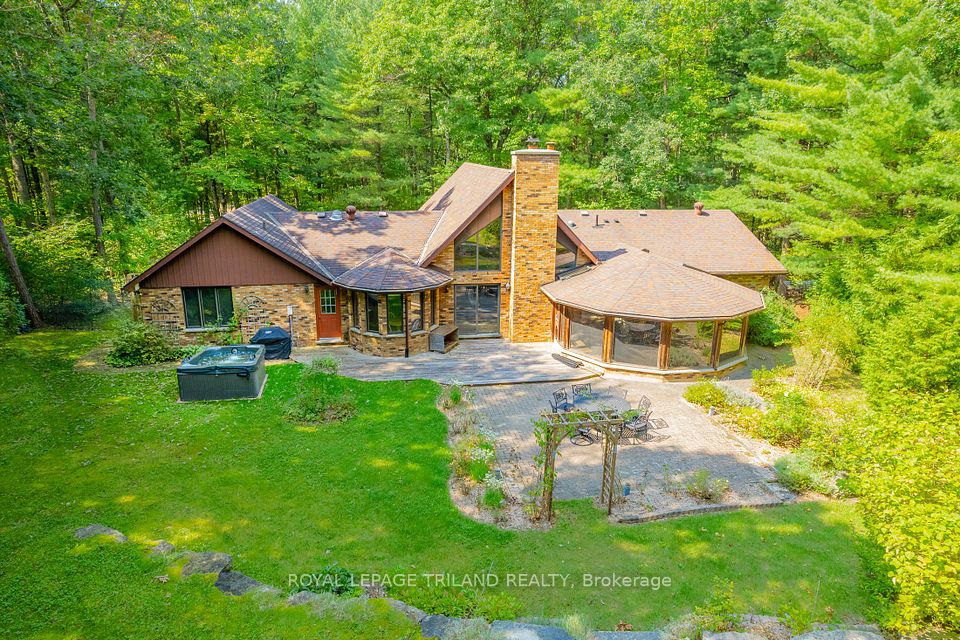 10342 Beach O' Pines