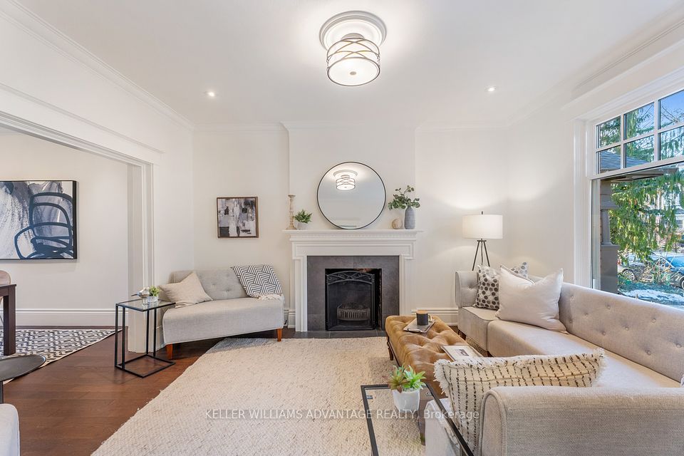 101 Dixon Avenue, Toronto, ON M4L 1N8