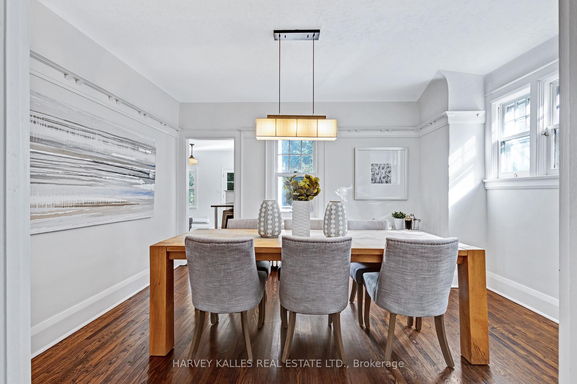 311 Rosewell Avenue