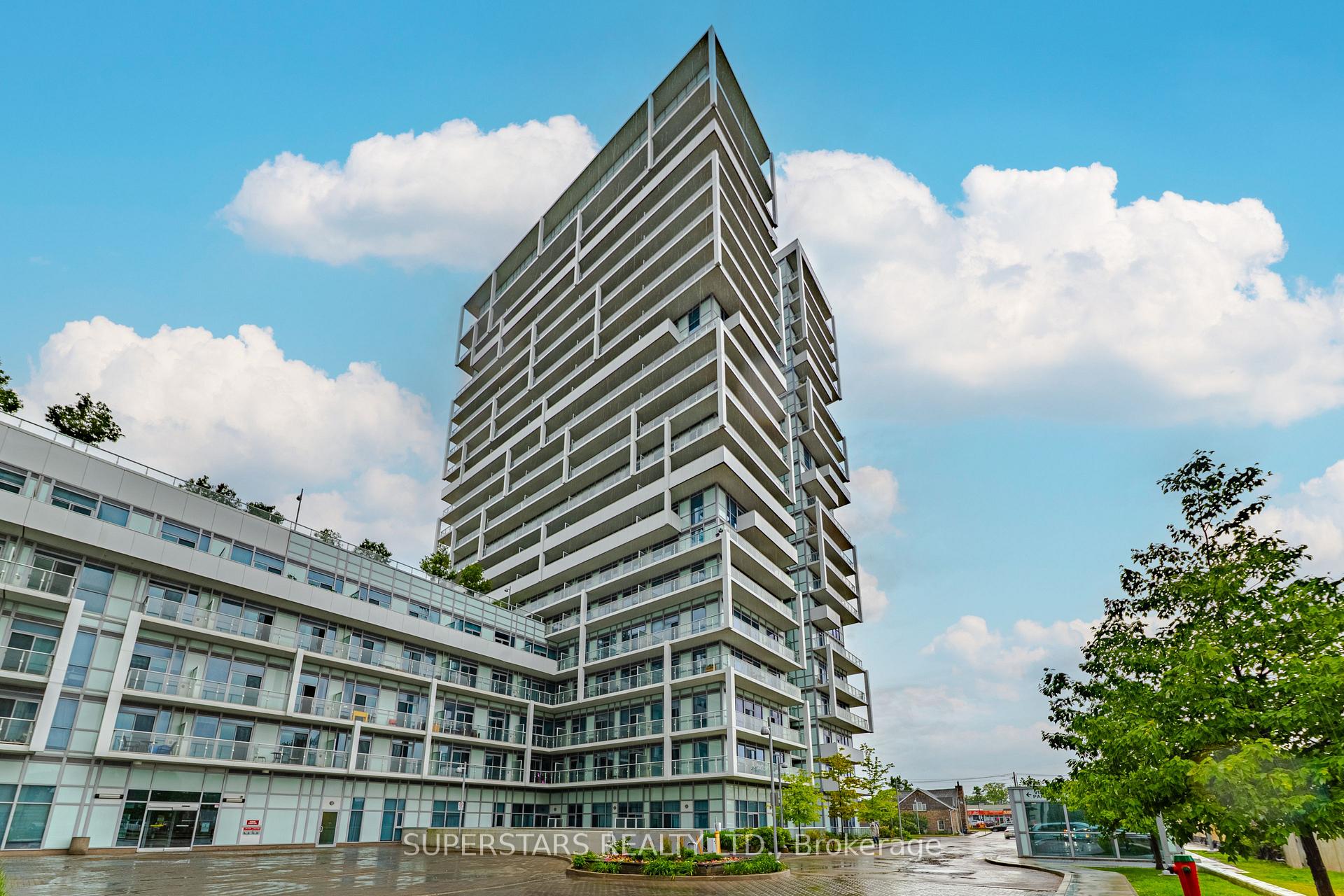 2 Bedrooms Condo at 65 Speers, Oakville For sale
