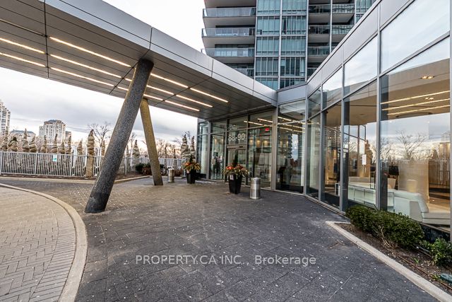 90 Park Lawn Road, #2811