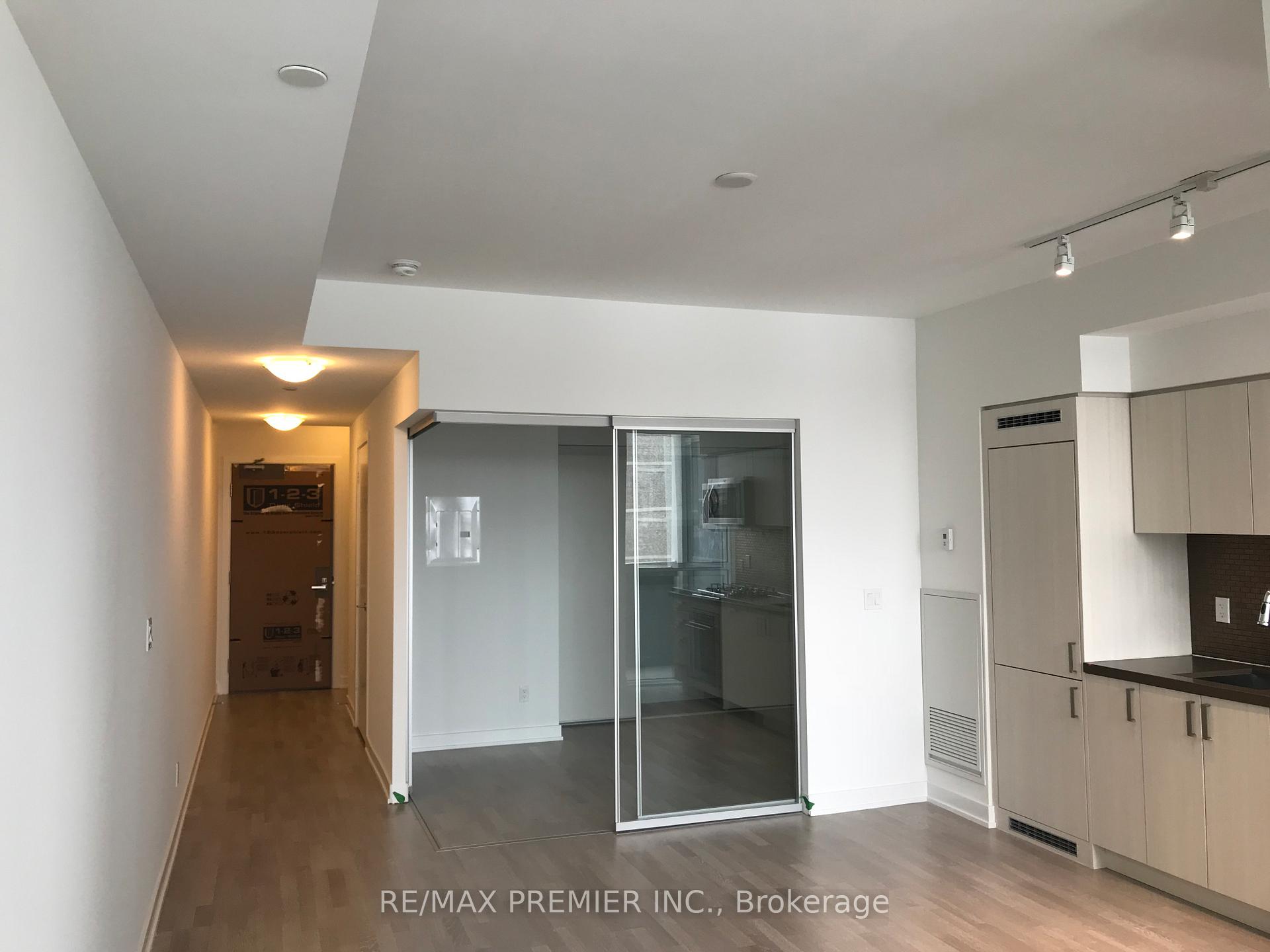 1 Bedroom Condo at 501 St Clair, Toronto For sale