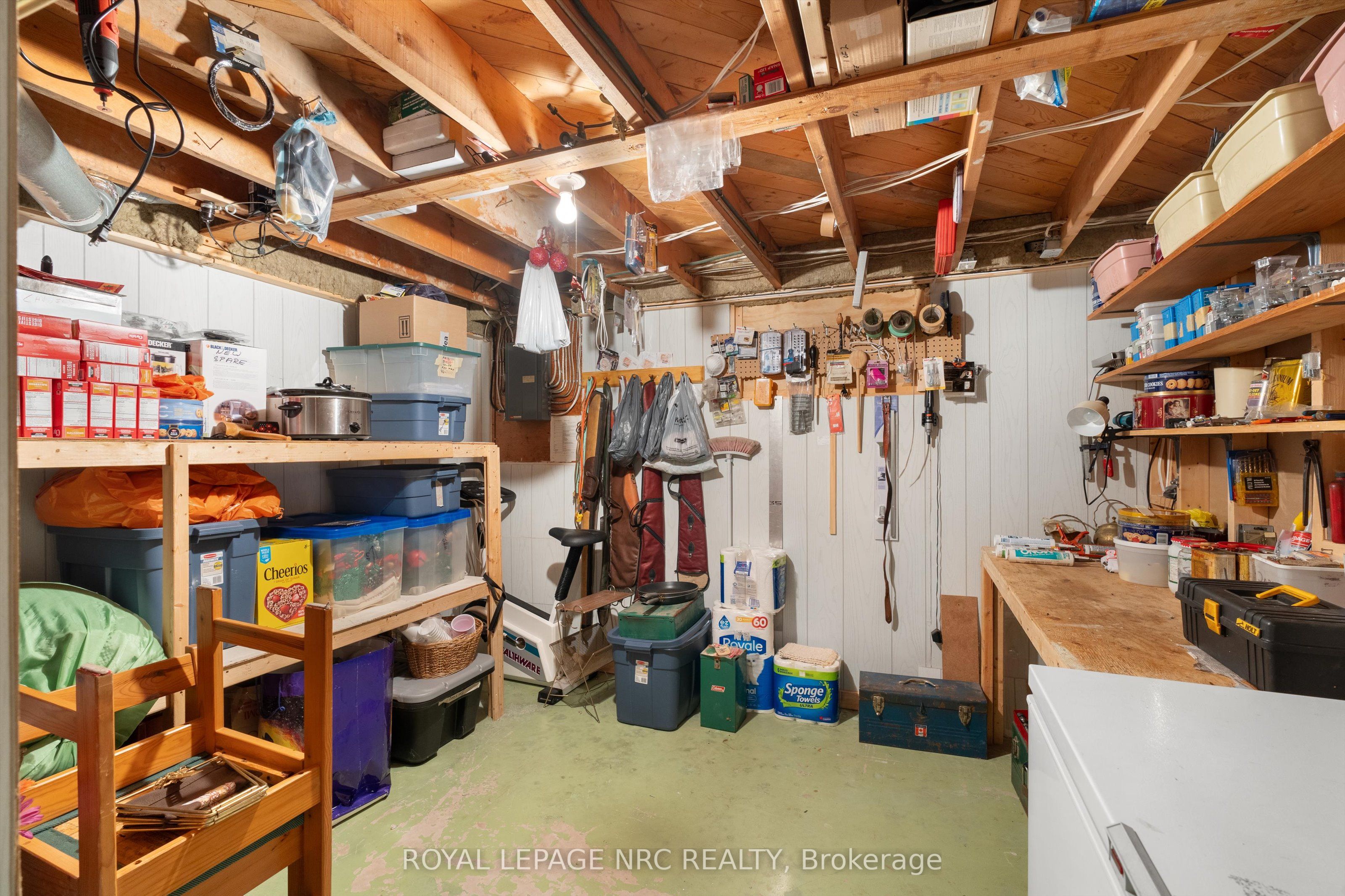 96 Lakeshore Road