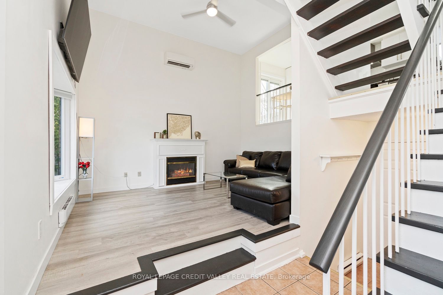 13 Kinzie Lane