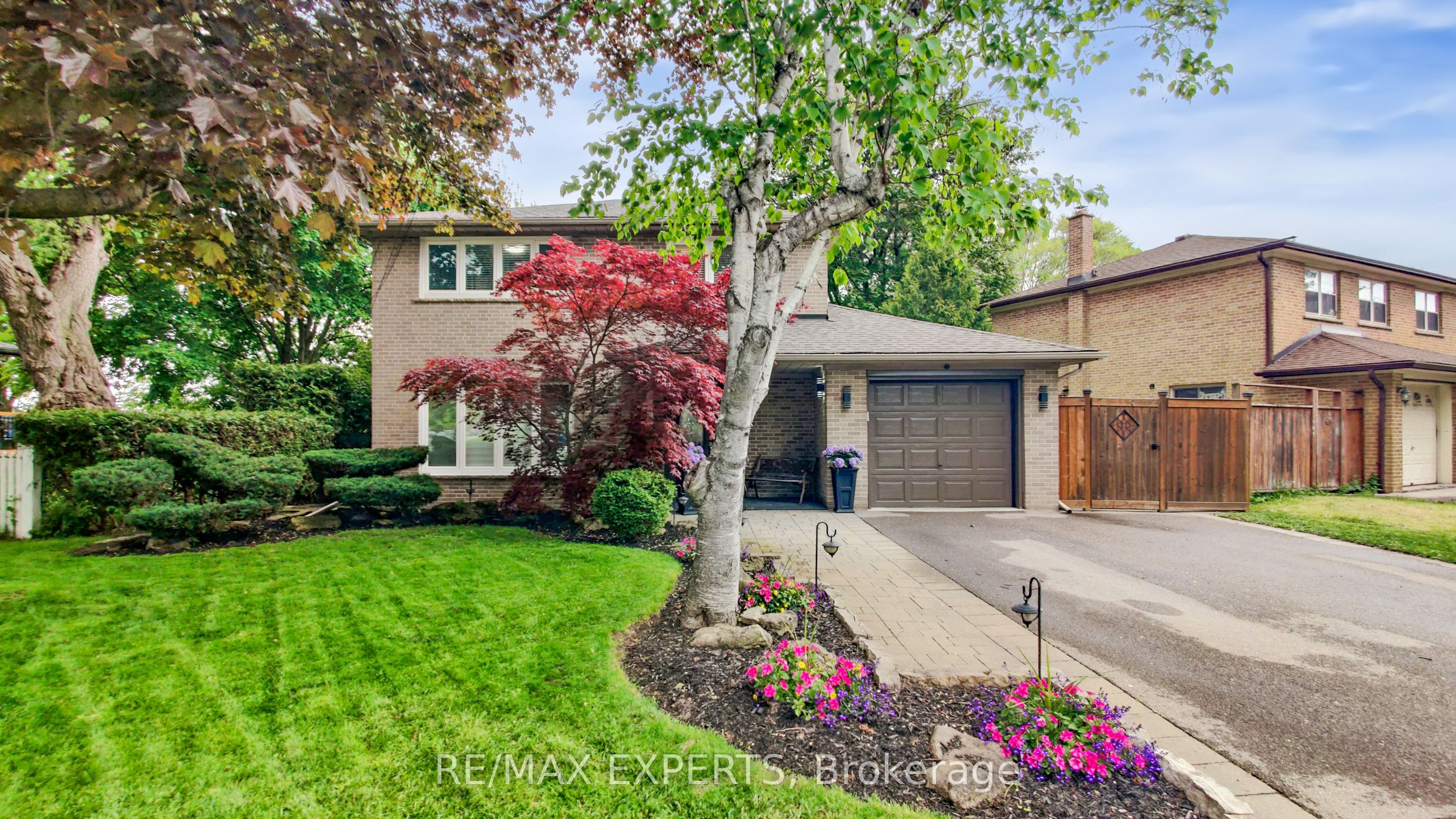 105 Mercury Road