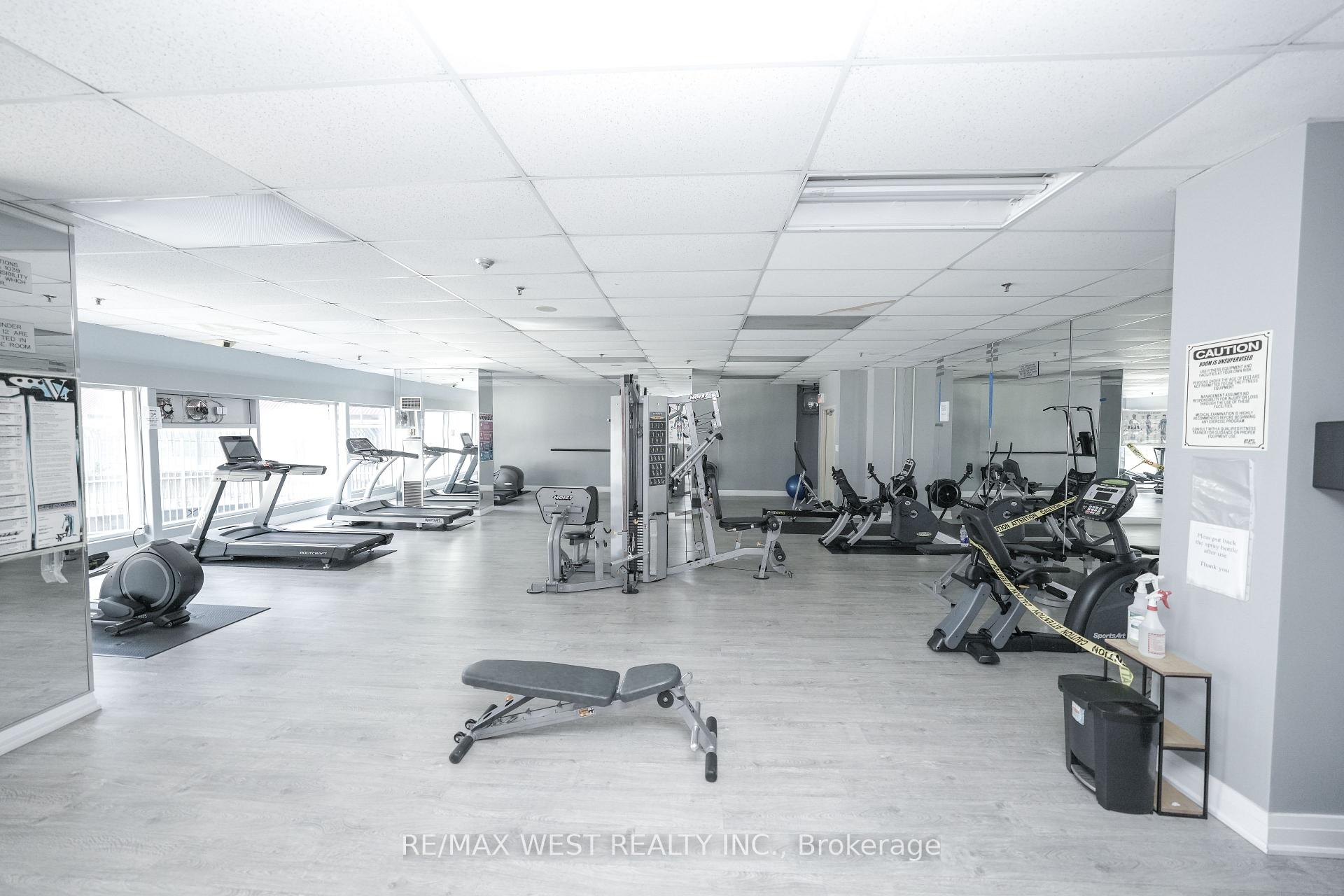 2 Bedrooms Condo at 1470 Midland, Toronto For sale