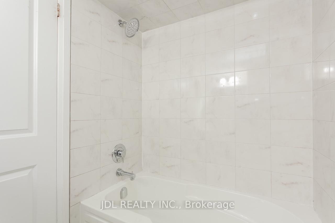 2 Bedrooms Condo at 175 William Duncan Rd,  Toronto For sale