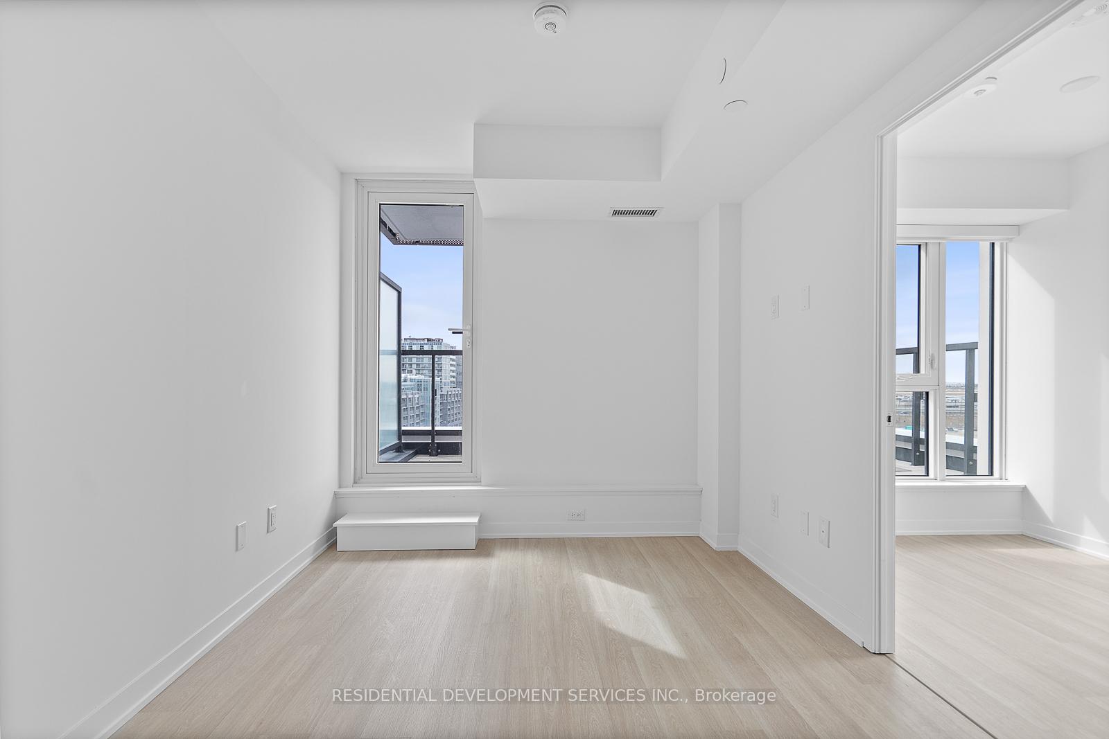 2 Bedrooms Condo at 500 Wilson,  Toronto For sale