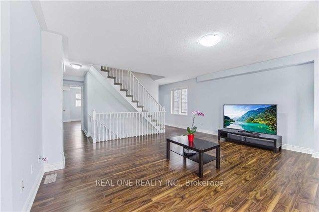 3 Bedrooms Condo at 1292 Sherwood Mills,  Mississauga For sale