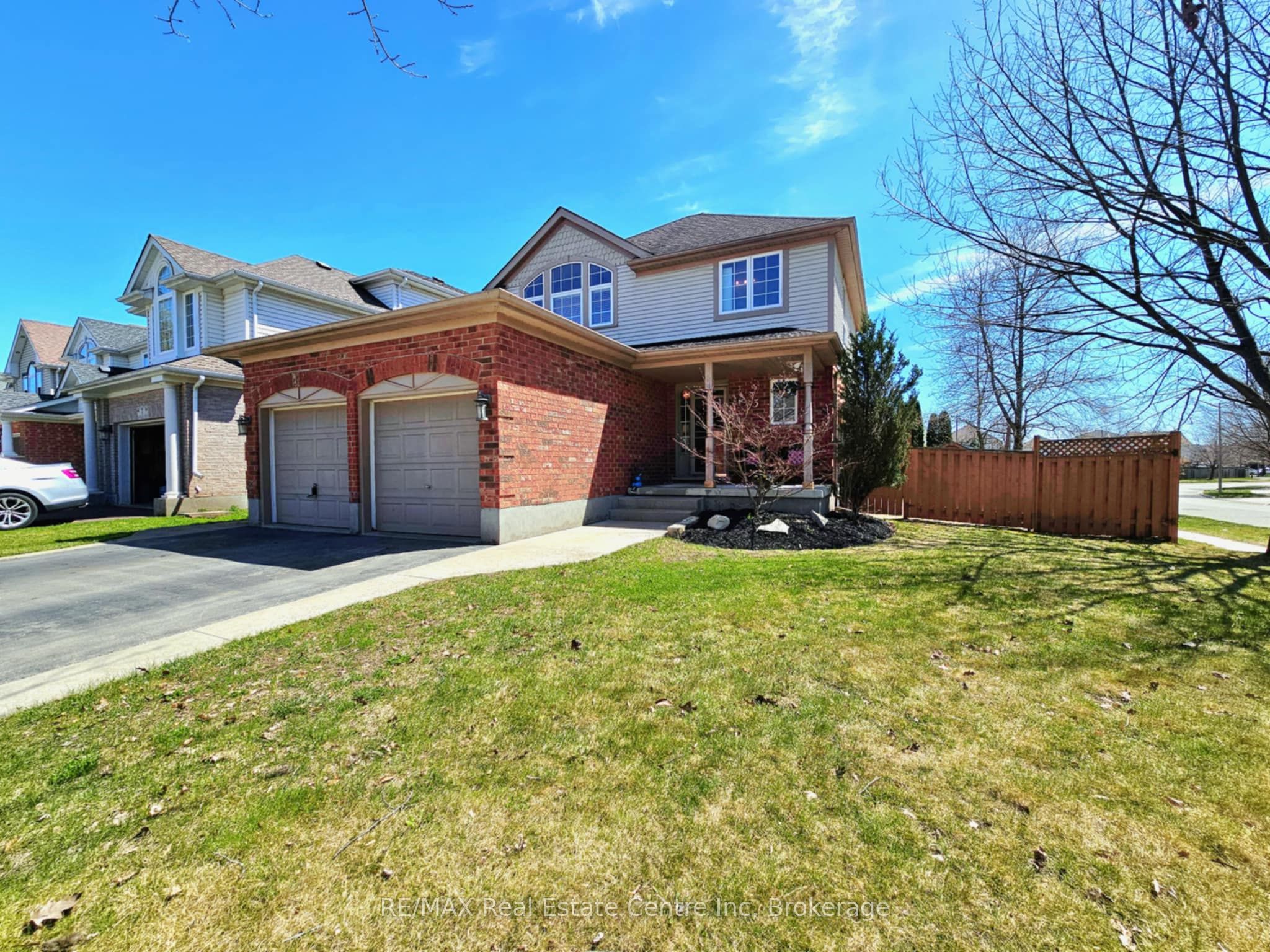 3 Karalee Crescent