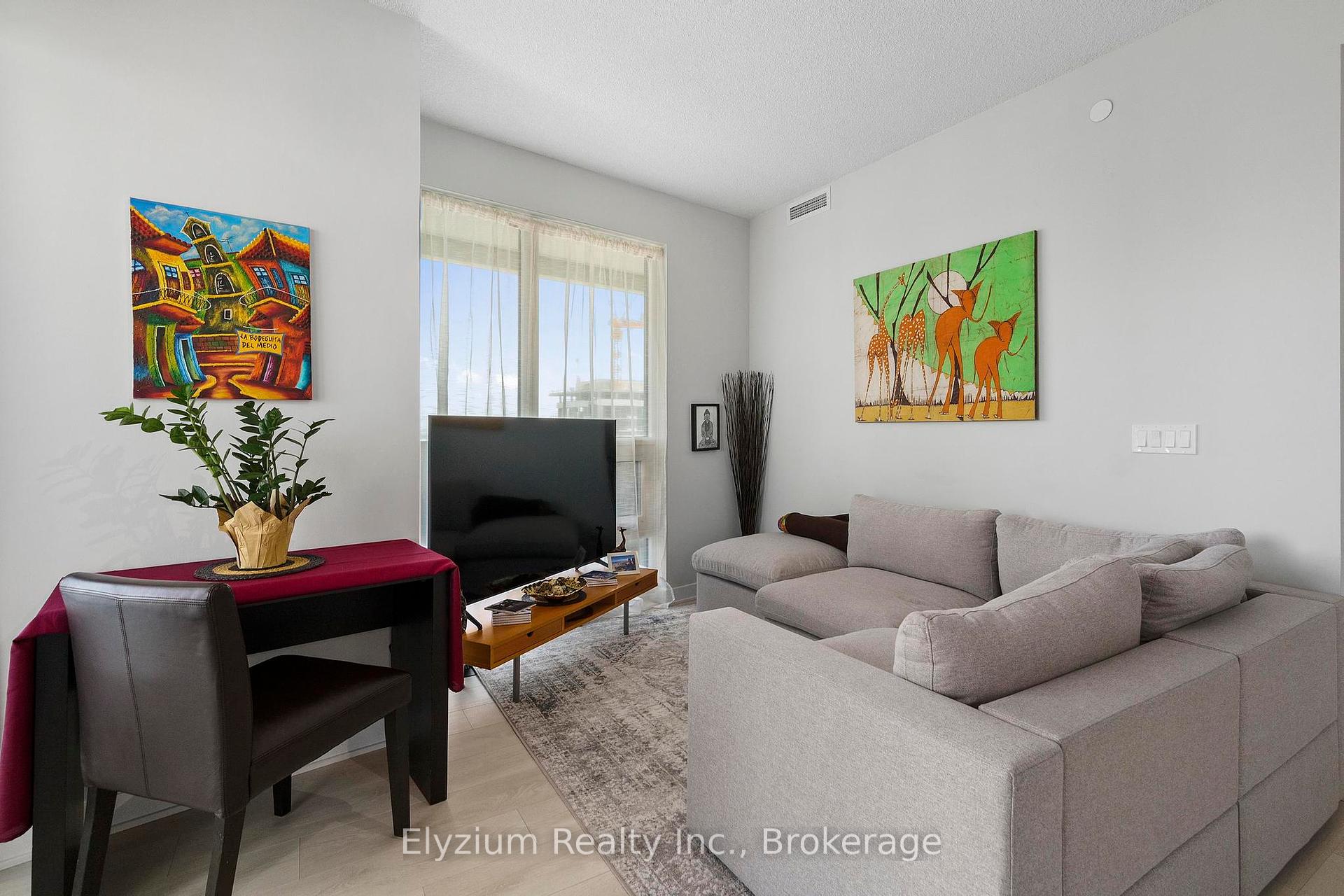 2 Bedrooms Condo at 2221 Yonge, Toronto For sale