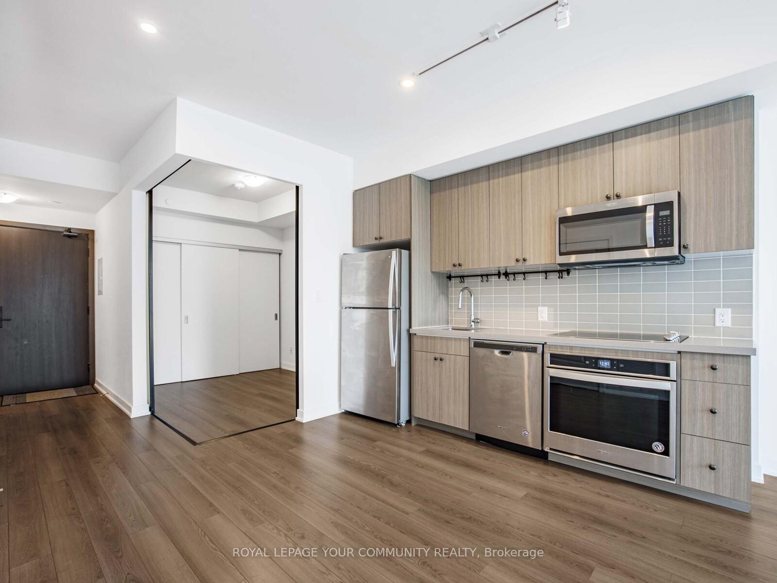 2 Bedrooms Condo at 2799 Kingston, Toronto For sale