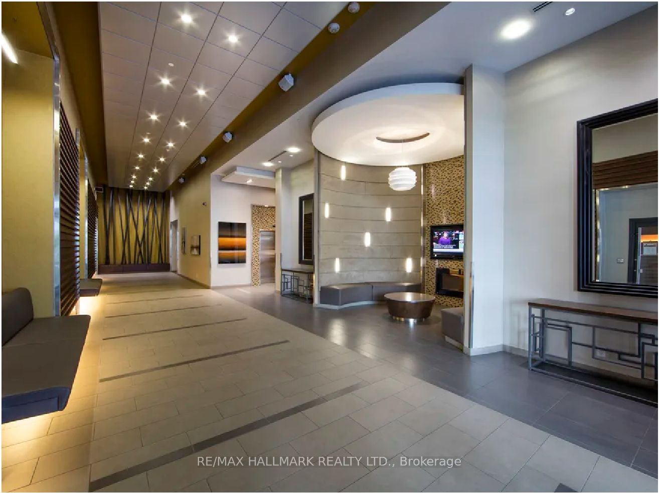 570 Bay Street, #308