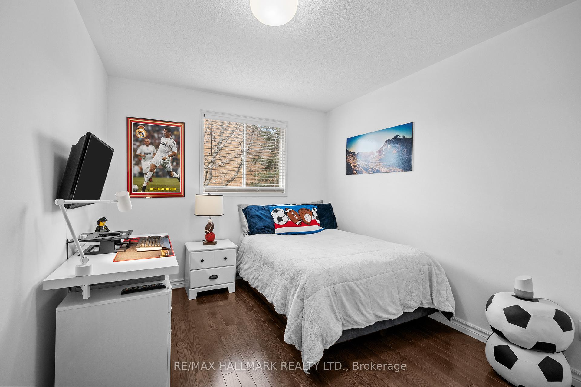 3 Bedrooms Condo at 5950 Glen Erin,  Mississauga For sale