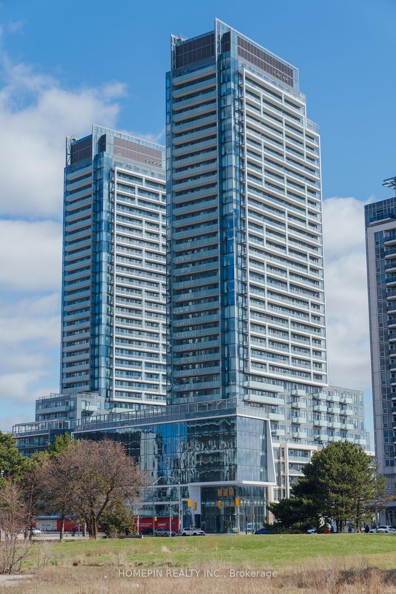 2 Bedrooms Condo at 8 Olympic Garden,  Toronto For sale