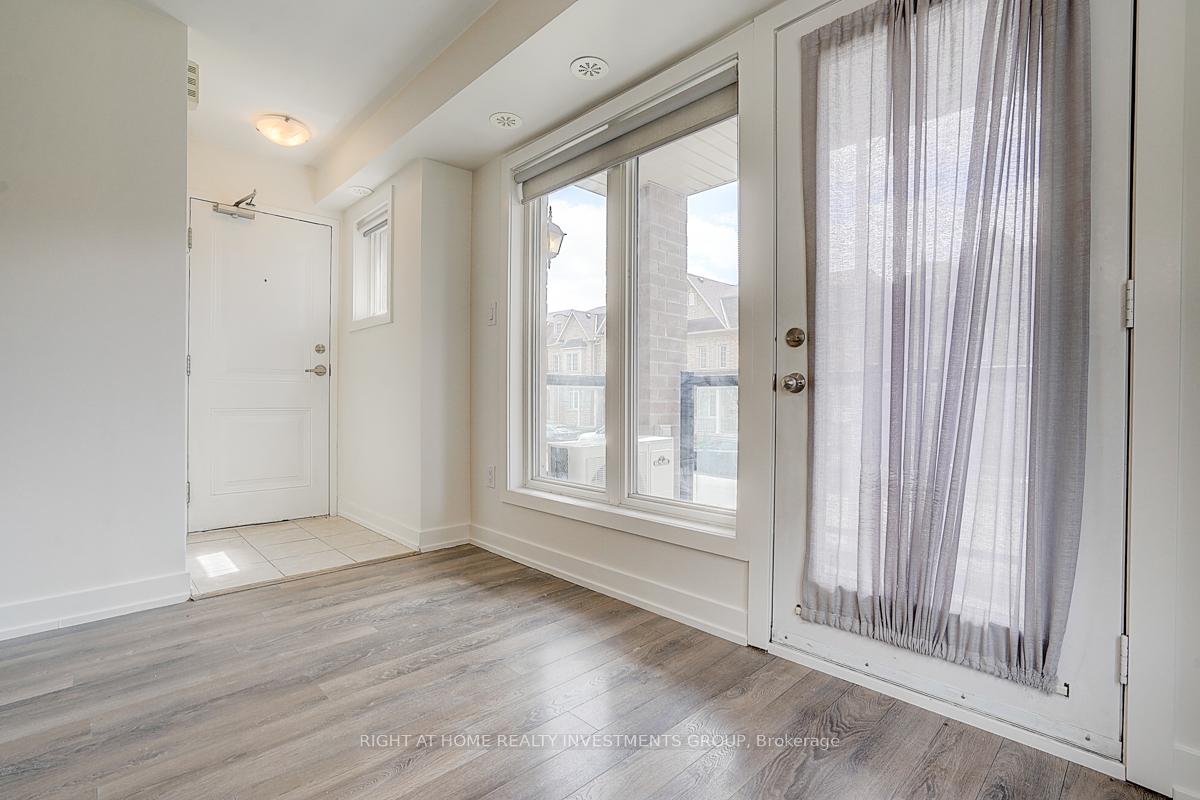 2 Bedrooms Condo at 100 Parrotta, Toronto For sale