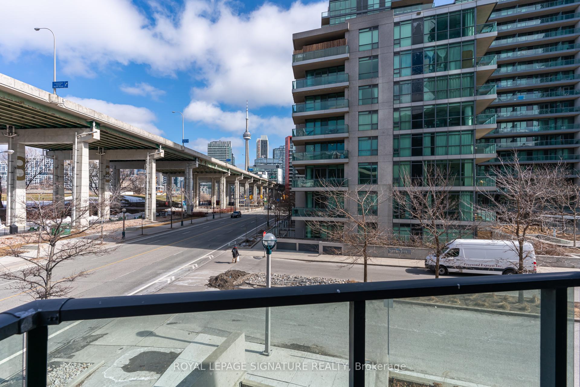 2 Bedrooms Condo at 231 Fort York, Toronto For sale
