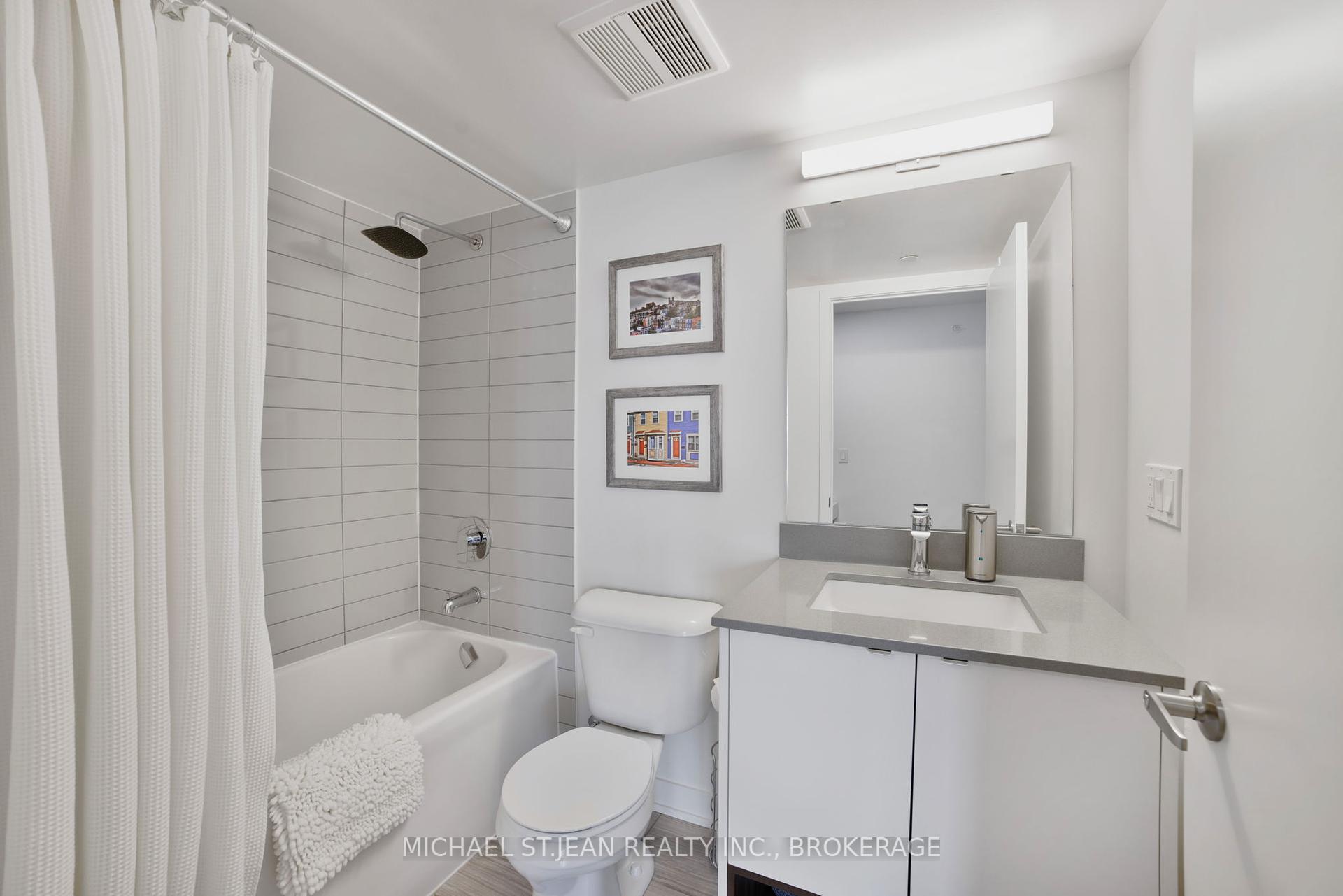 1 Bedroom Condo at 1119 Cooke,  Burlington For sale