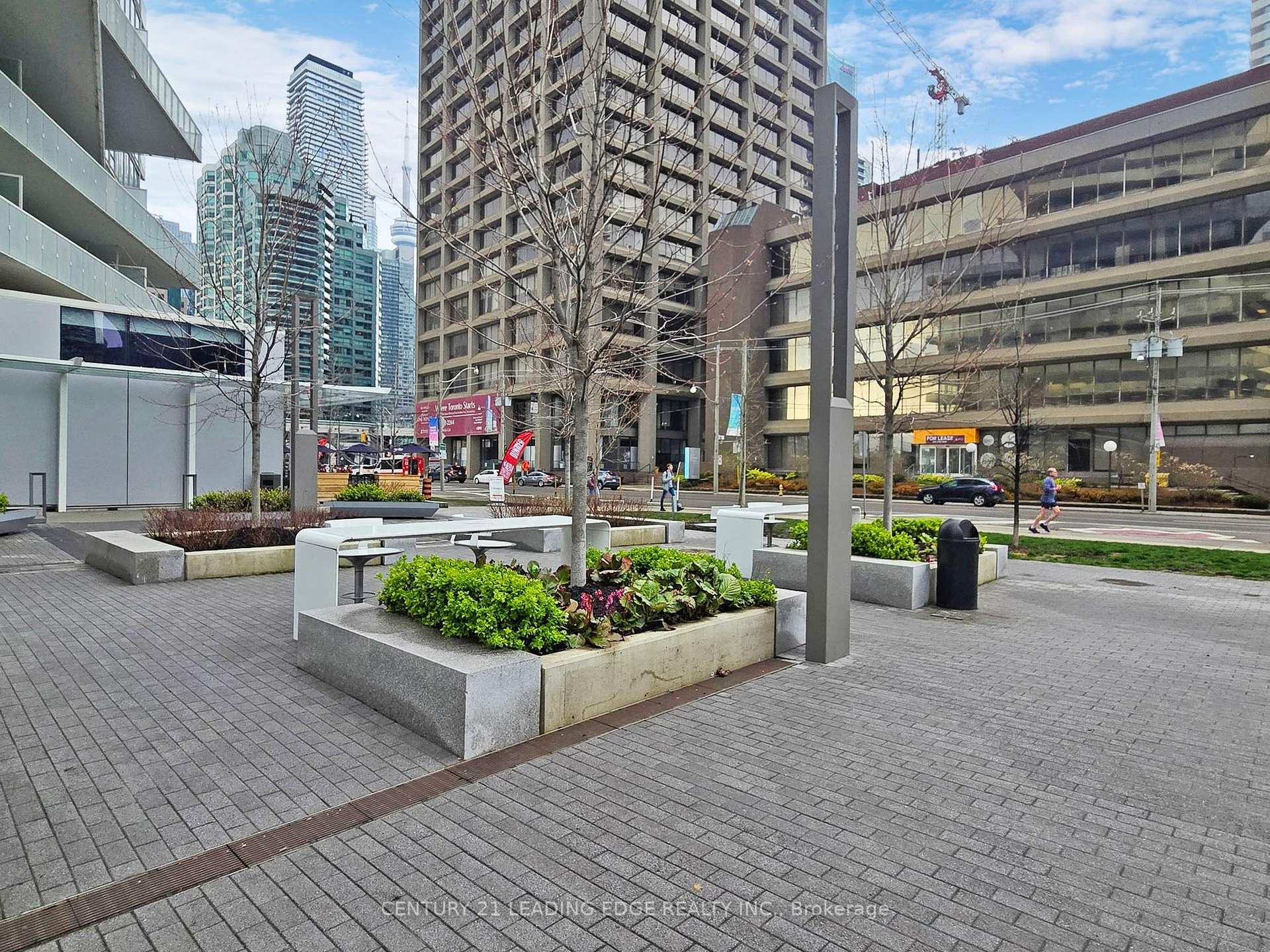 1 Bedroom Condo at 15 Queens,  Toronto For sale