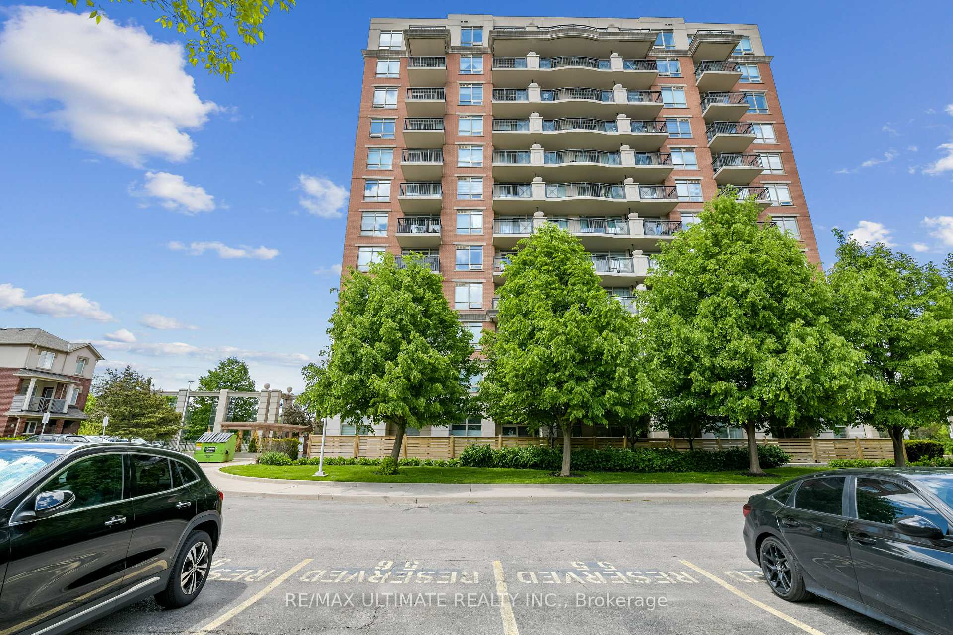 1 Bedroom Condo at 2325 Central Park, Oakville For sale