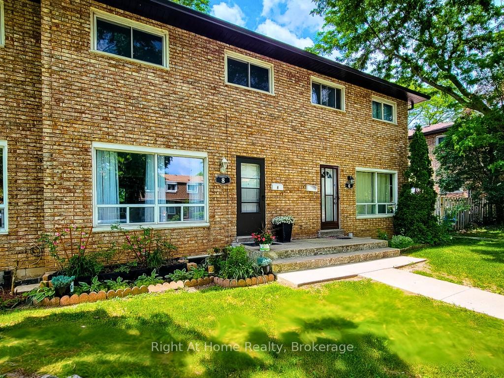 3 Bedrooms Condo at 8 Glenburn, Hamilton For sale
