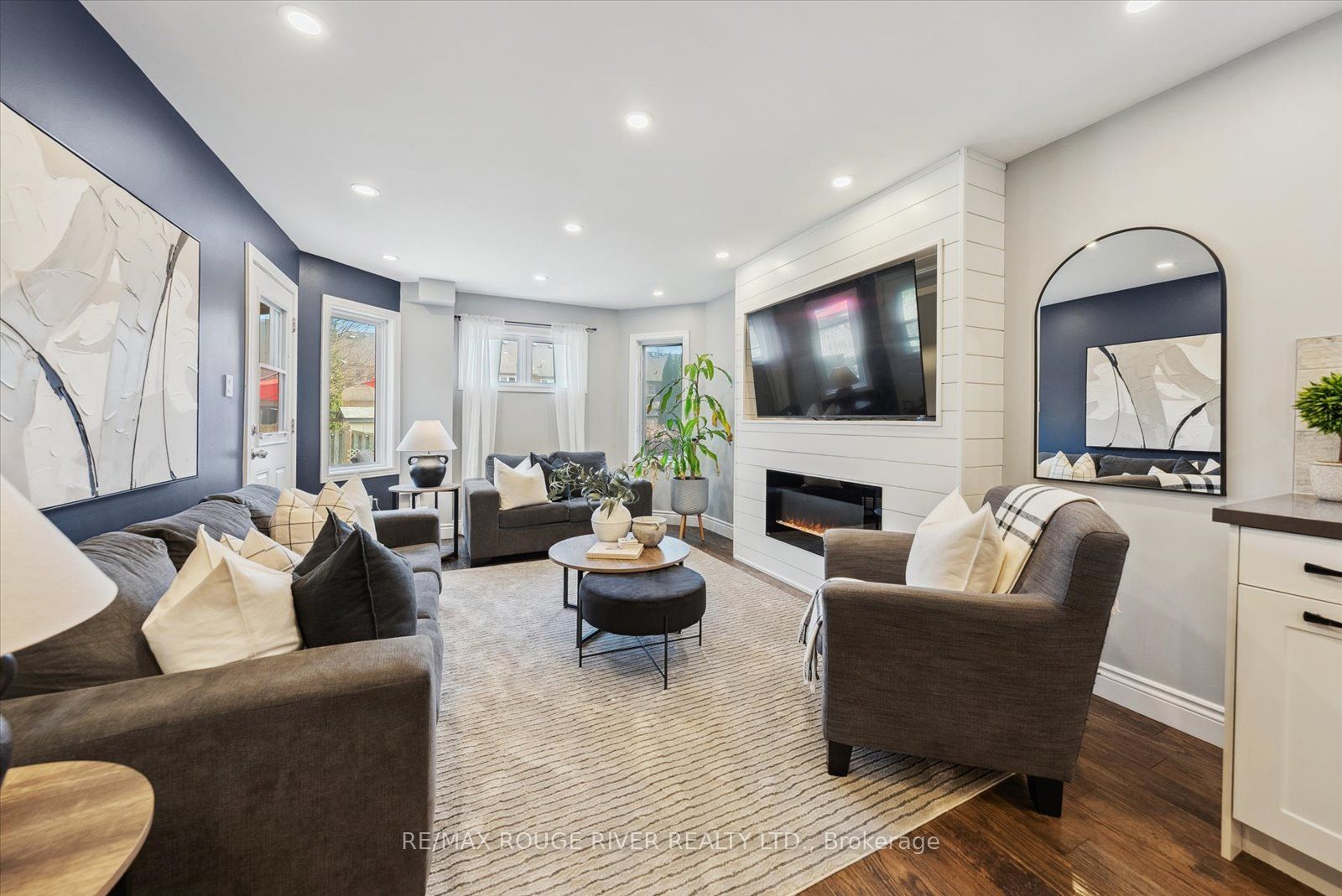 27 Zachary Place