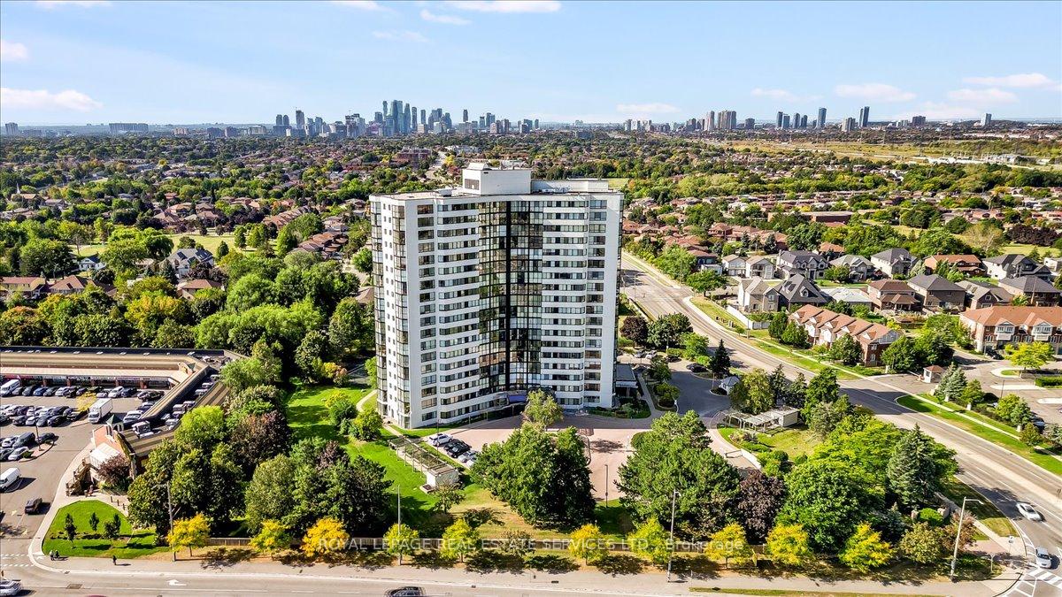 2 Bedrooms Condo at 1360 Rathburn,  Mississauga For sale