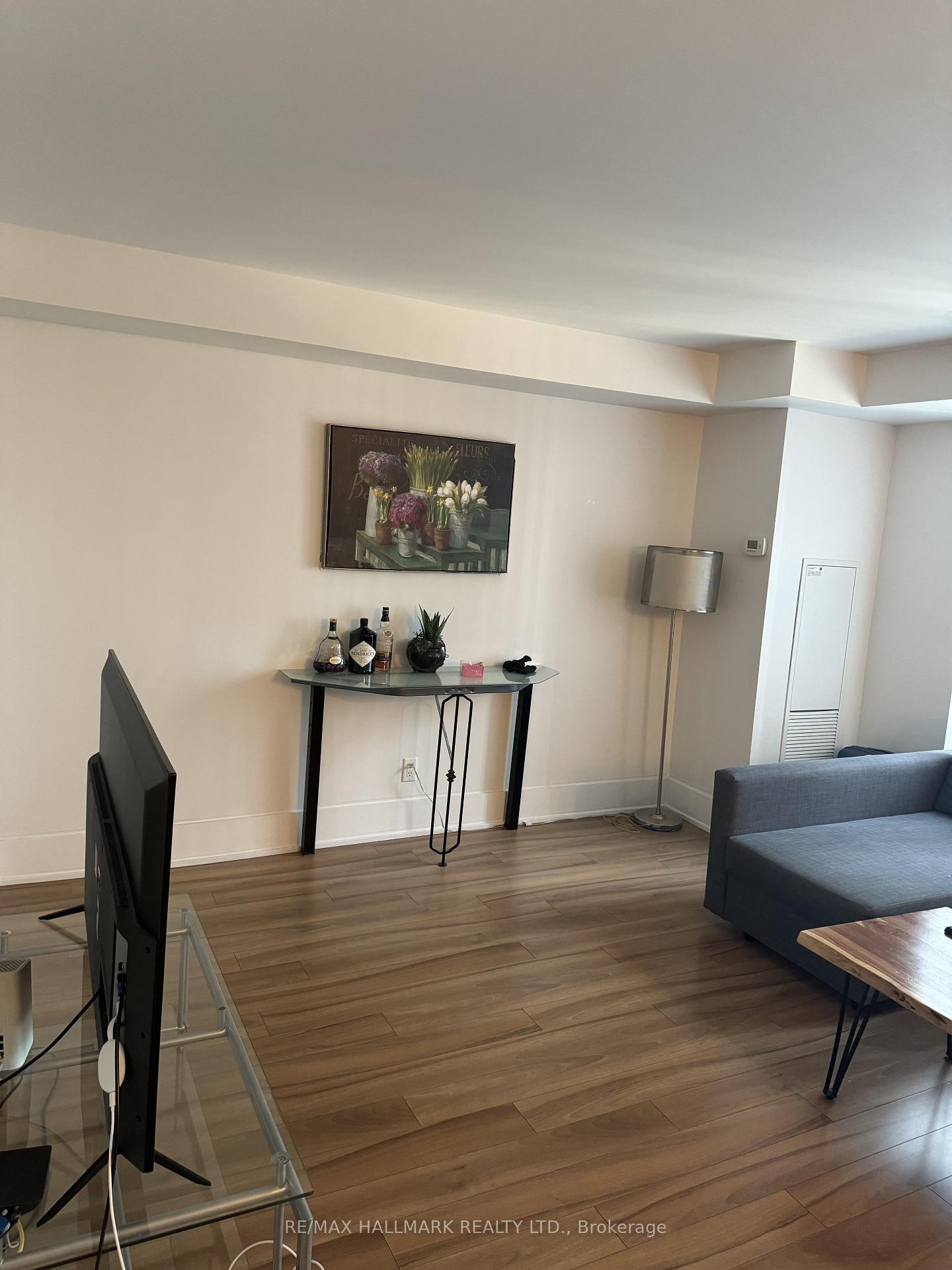 1 Bedroom Condo at 300 FRONT, Toronto For sale