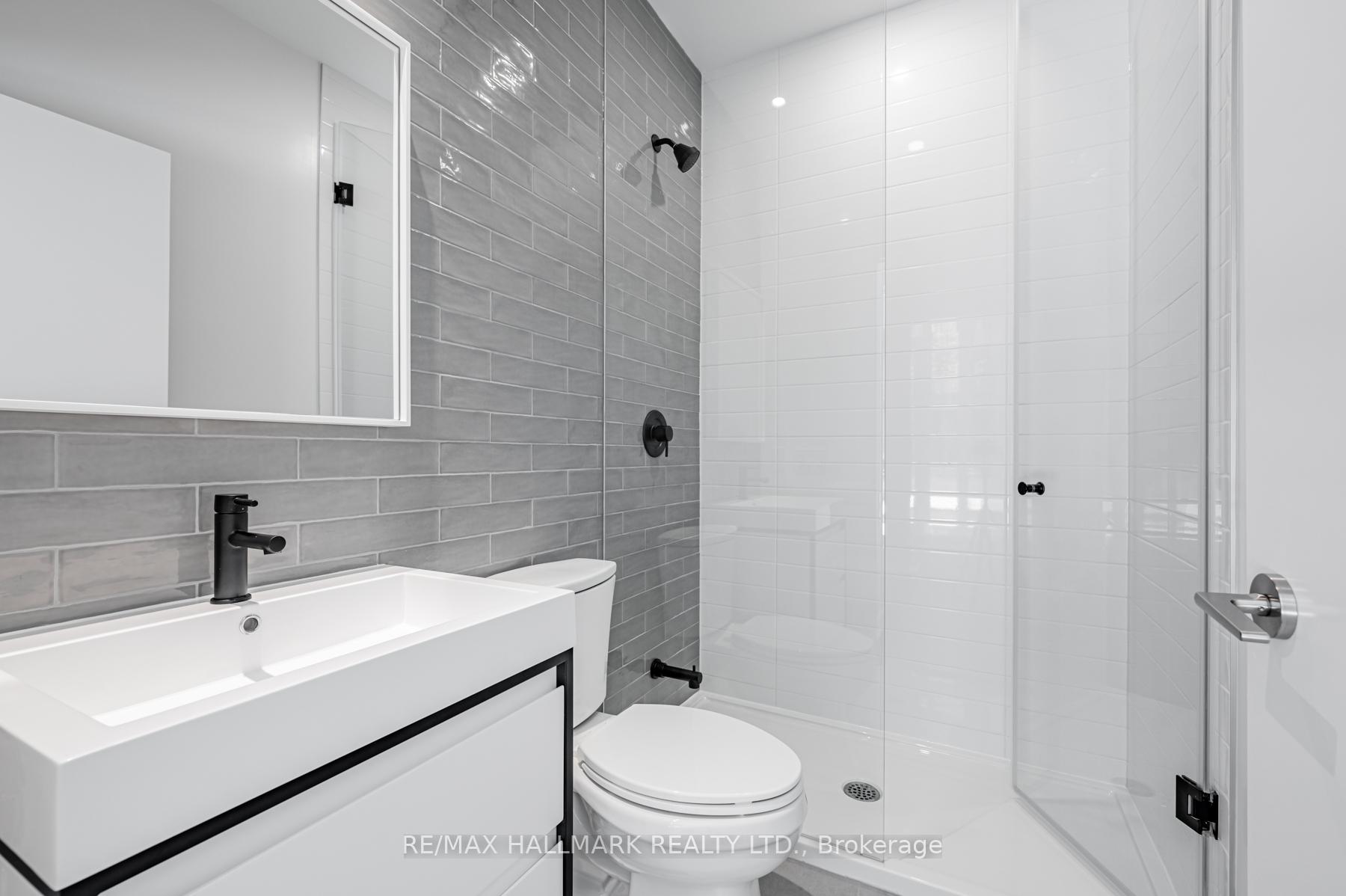 2 Bedrooms Condo at 150 Logan, Toronto For sale