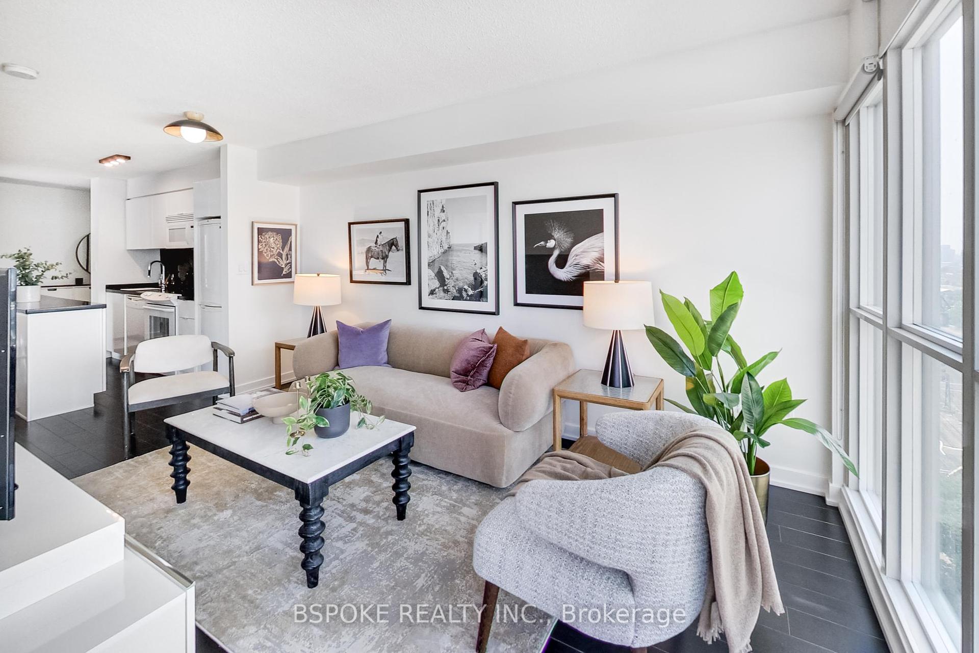 2 Bedrooms Condo at 15 Iceboat, Toronto For sale