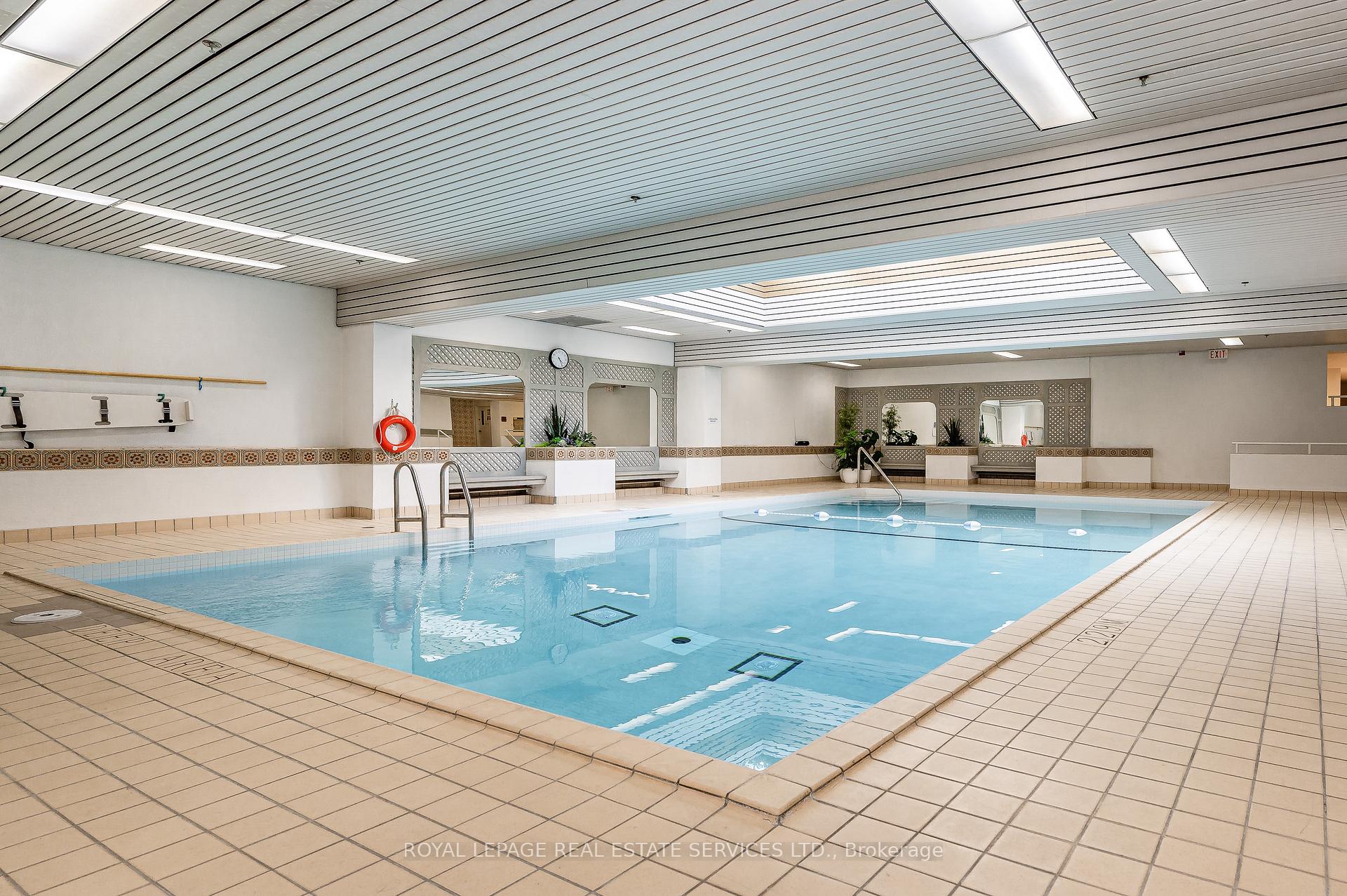 2 Bedrooms Condo at 2185 Marine,  Oakville For sale