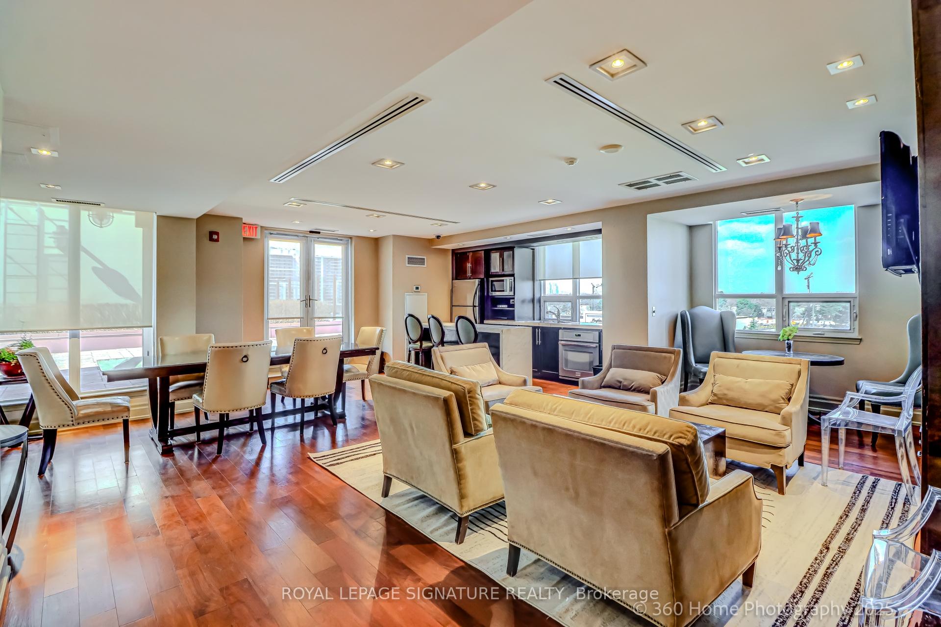 Condo at 27 Rean,  Toronto For sale
