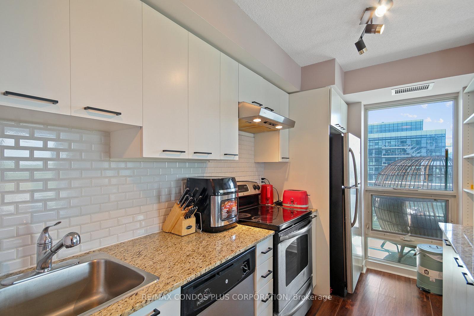 1 Bedroom Condo at 155 Legion, Toronto For sale