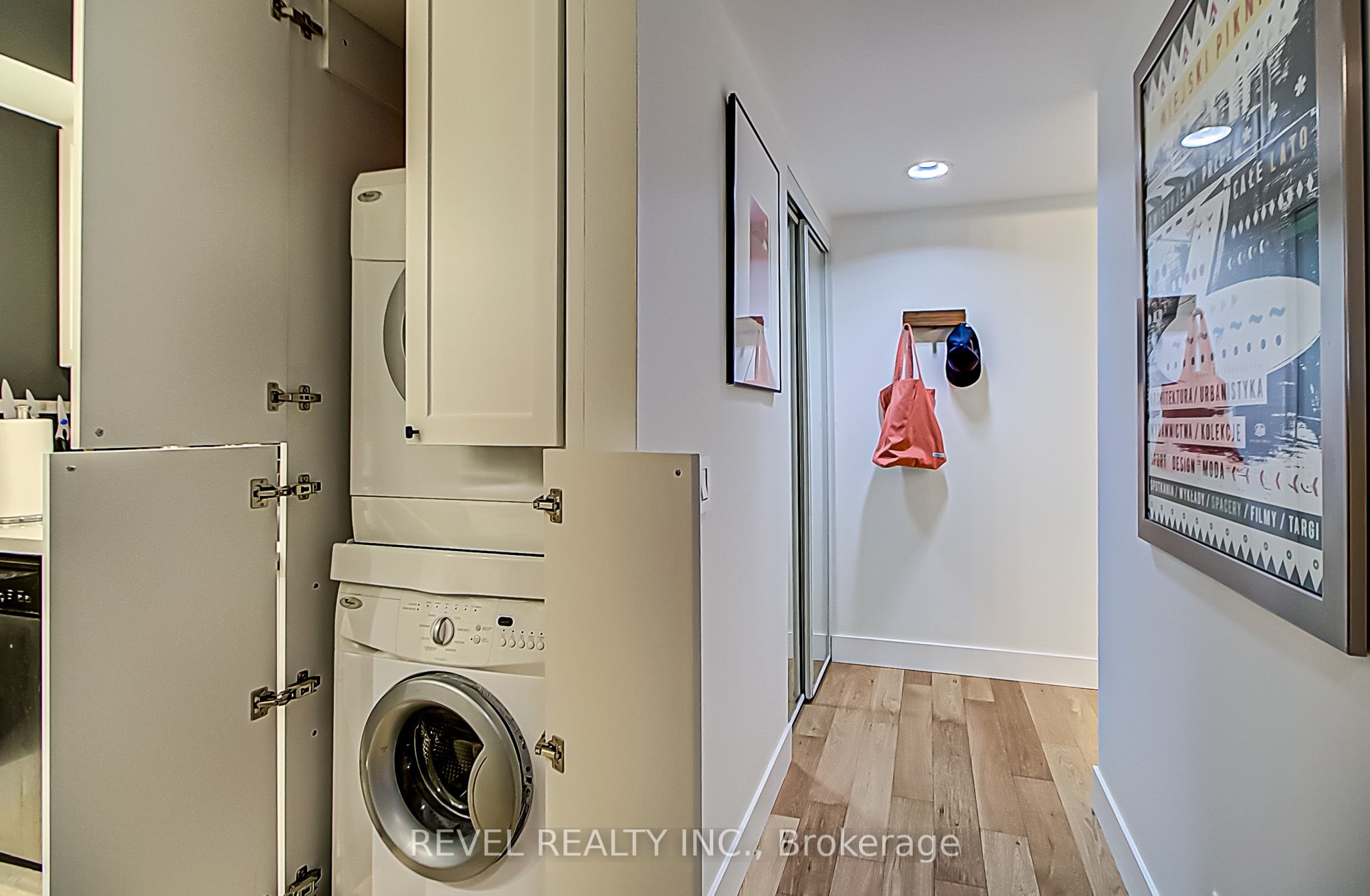 50 Lombard Street, #1004