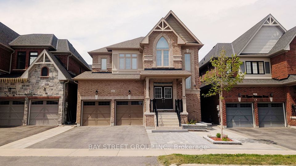 82 Manor Hampton