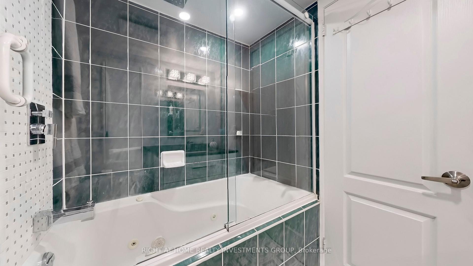 3 Bedrooms Condo at 85 Emmett, Toronto For sale