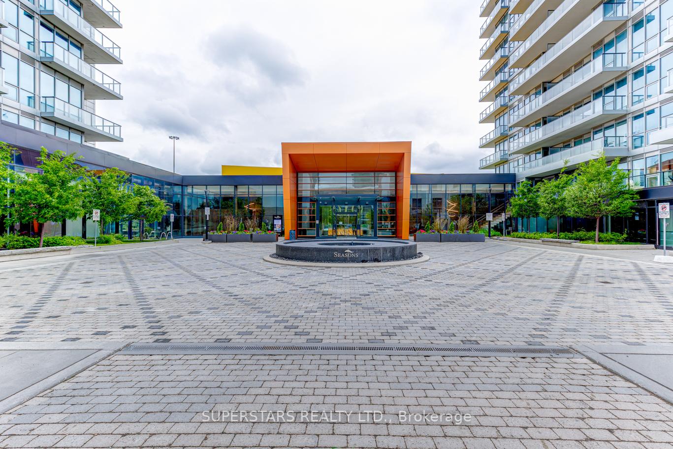 1 Bedroom Condo at 95 Mcmahon, Toronto For sale
