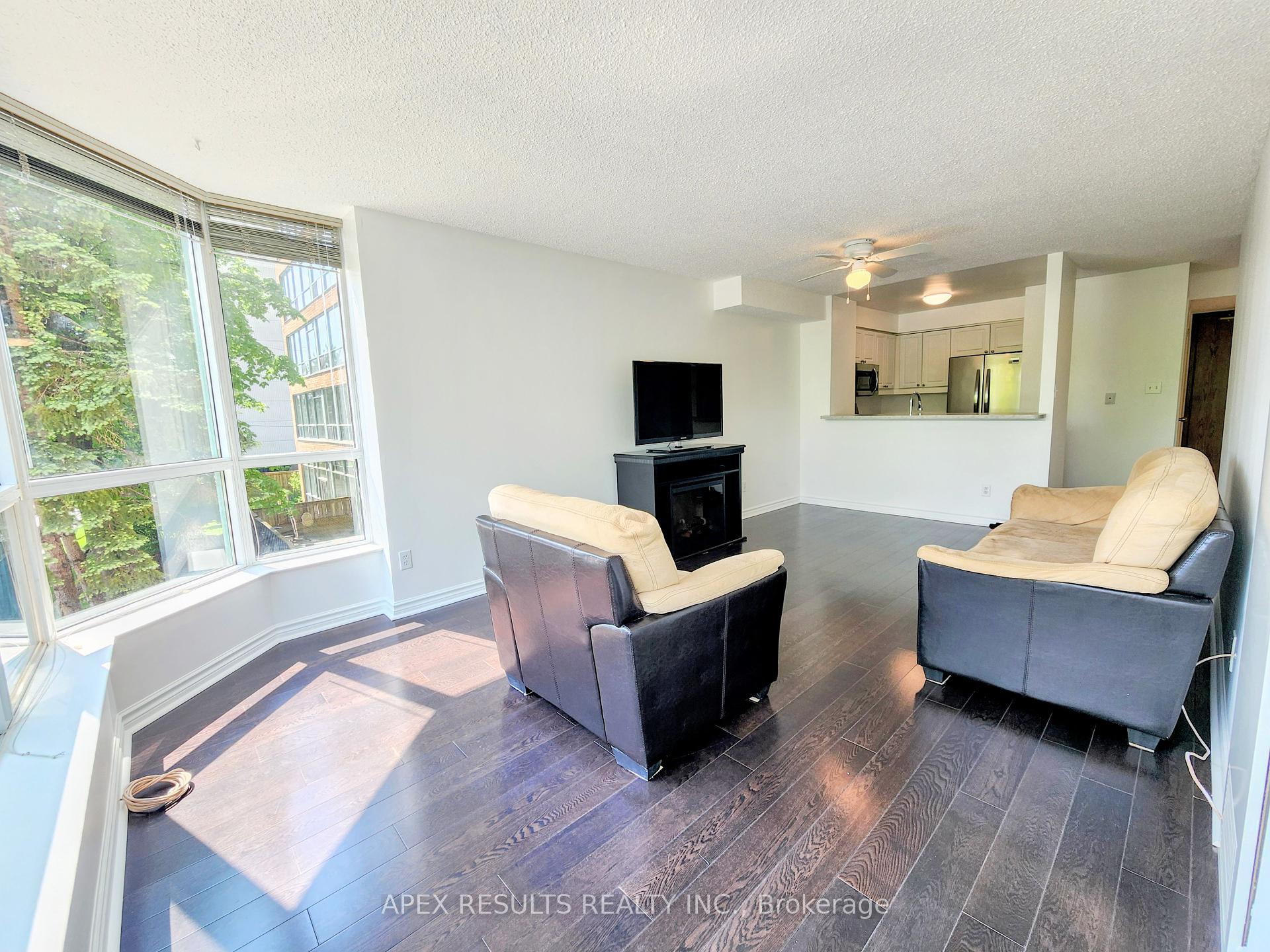 1 Bedroom Condo at 1276 Maple Crossing, Burlington For sale