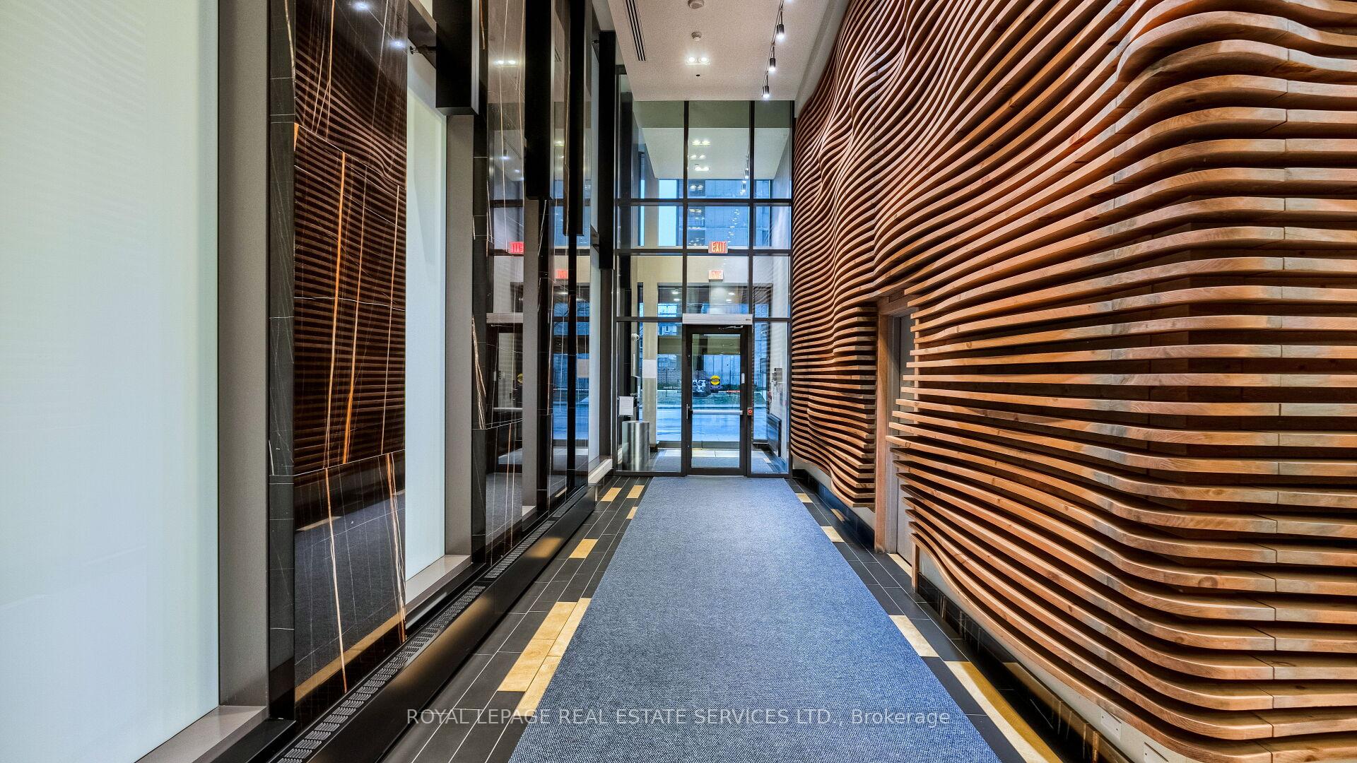 1 Bedroom Condo at 111 Bathurst, Toronto For sale