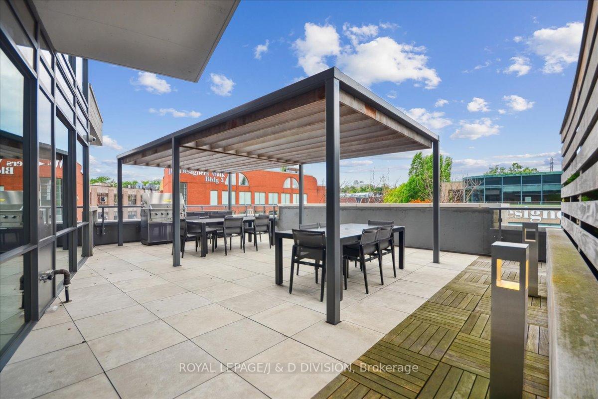 3 Bedrooms Condo at 181 Bedford, Toronto For sale