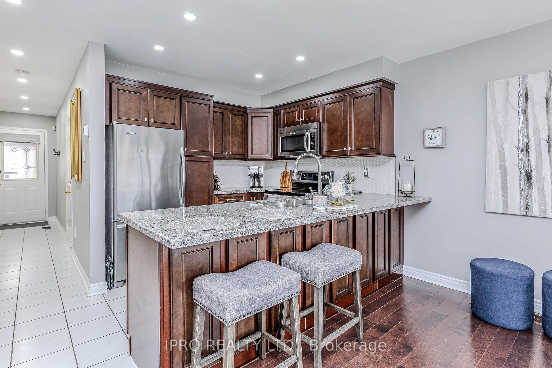 3 Bedrooms Condo at 78 Tania, Vaughan For sale