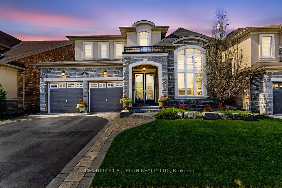 35 Manor Forest