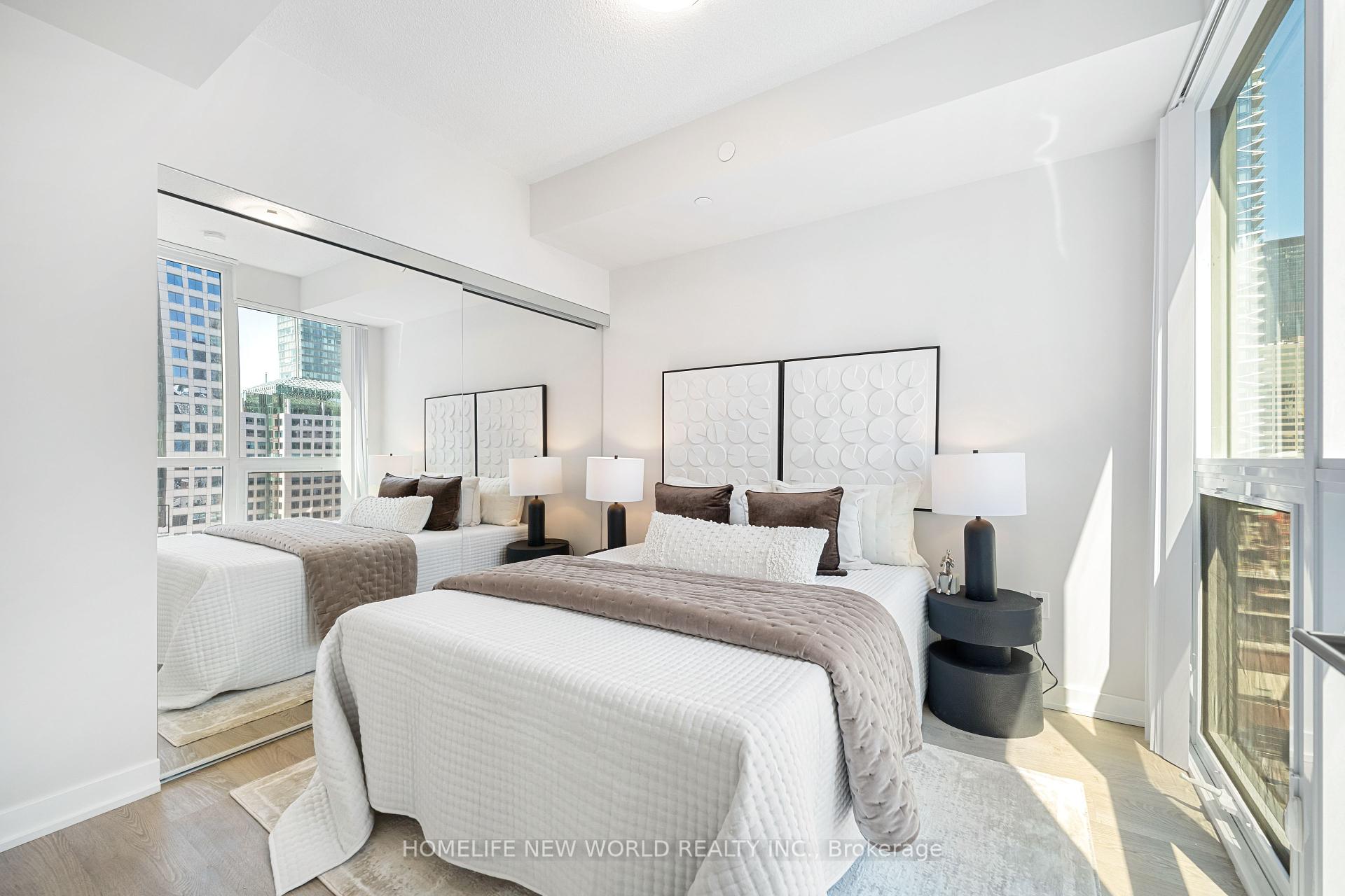 2 Bedrooms Condo at 99 John, Toronto For sale