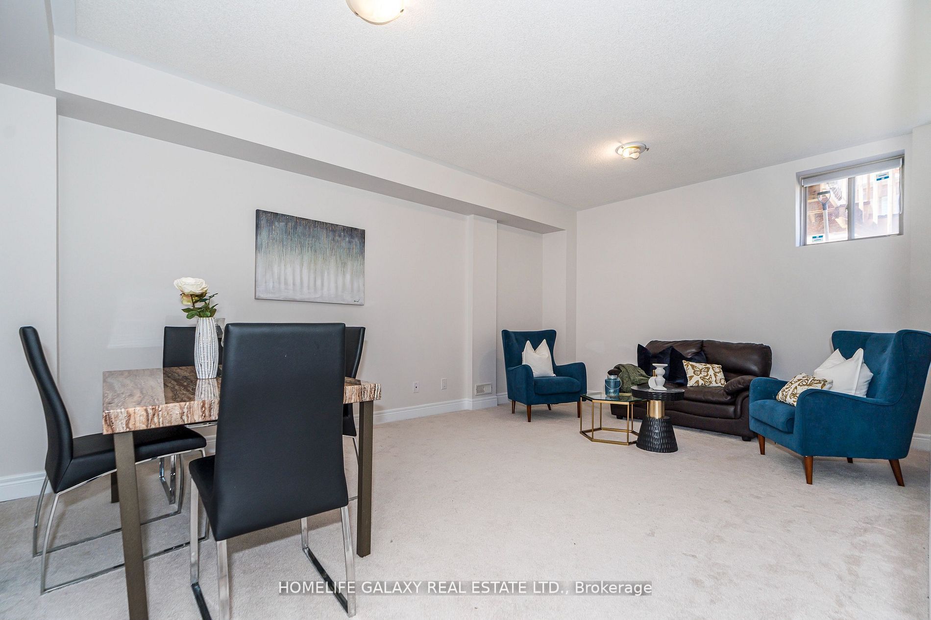 65 St Ives Crescent