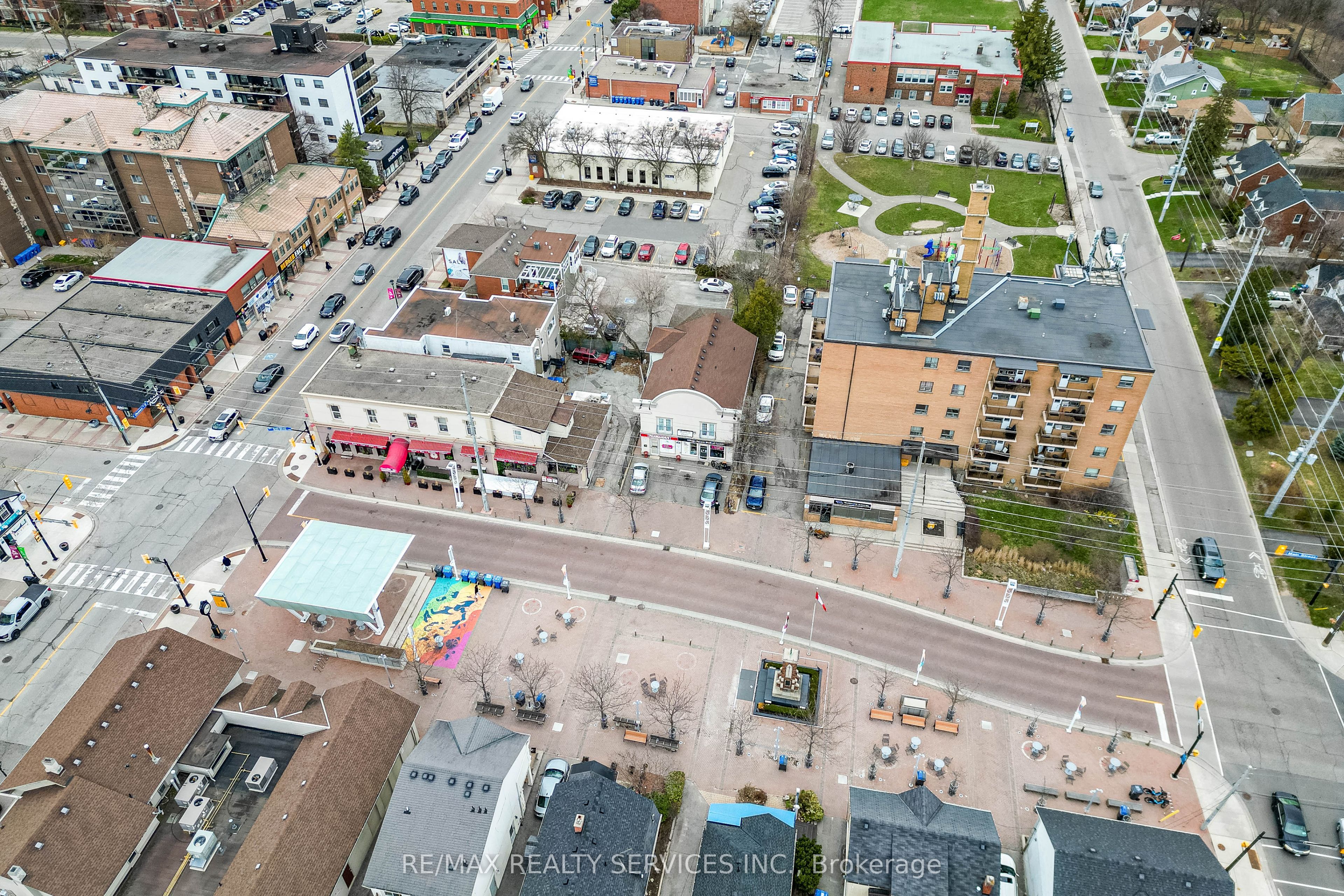 10 Main Street