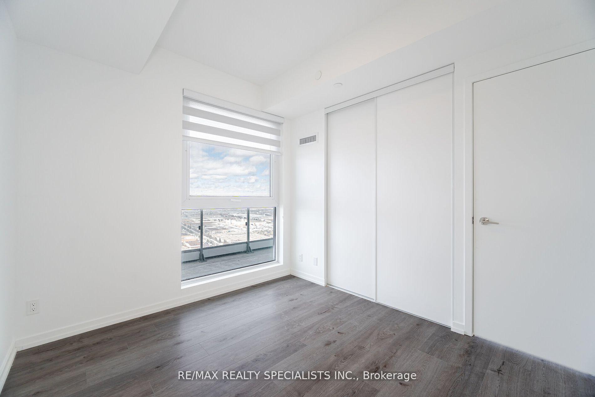 2 Bedrooms Condo at 7890 Jane,  Vaughan For sale