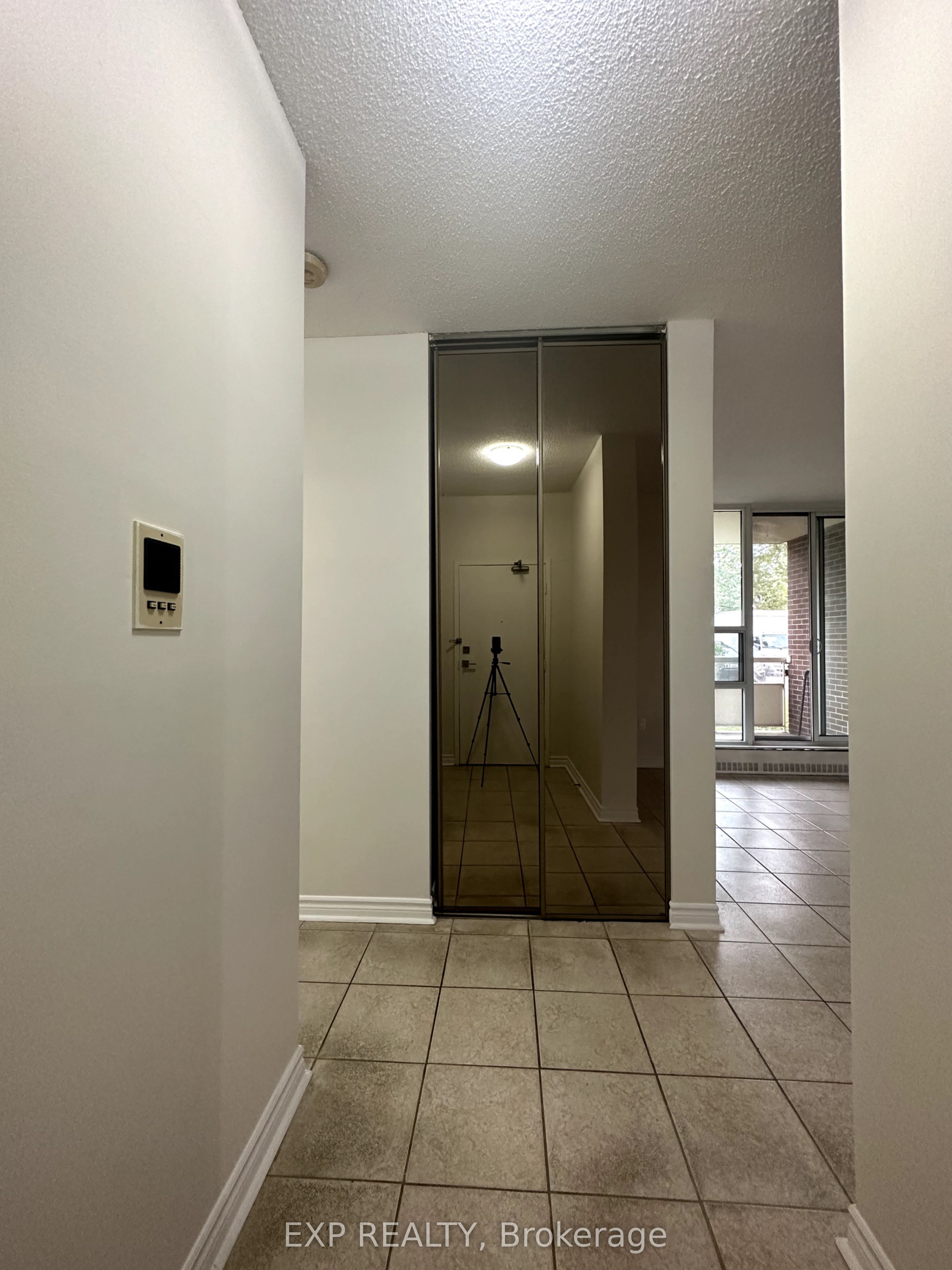 #102 - 175 Hilda Avenue, Toronto, ON M2M 1V8