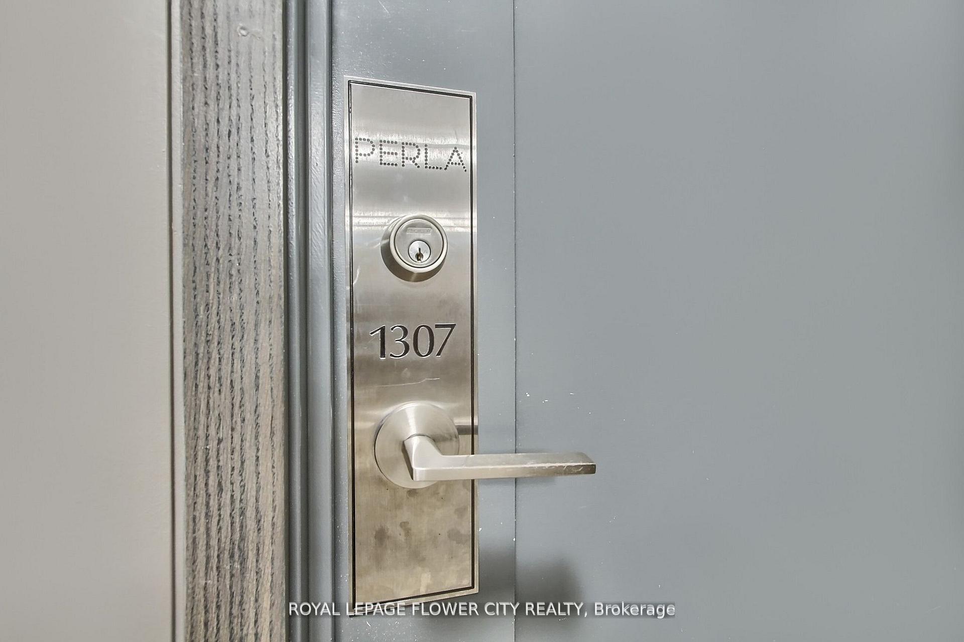1 Bedroom Condo at 65 Watergarden, Mississauga For sale